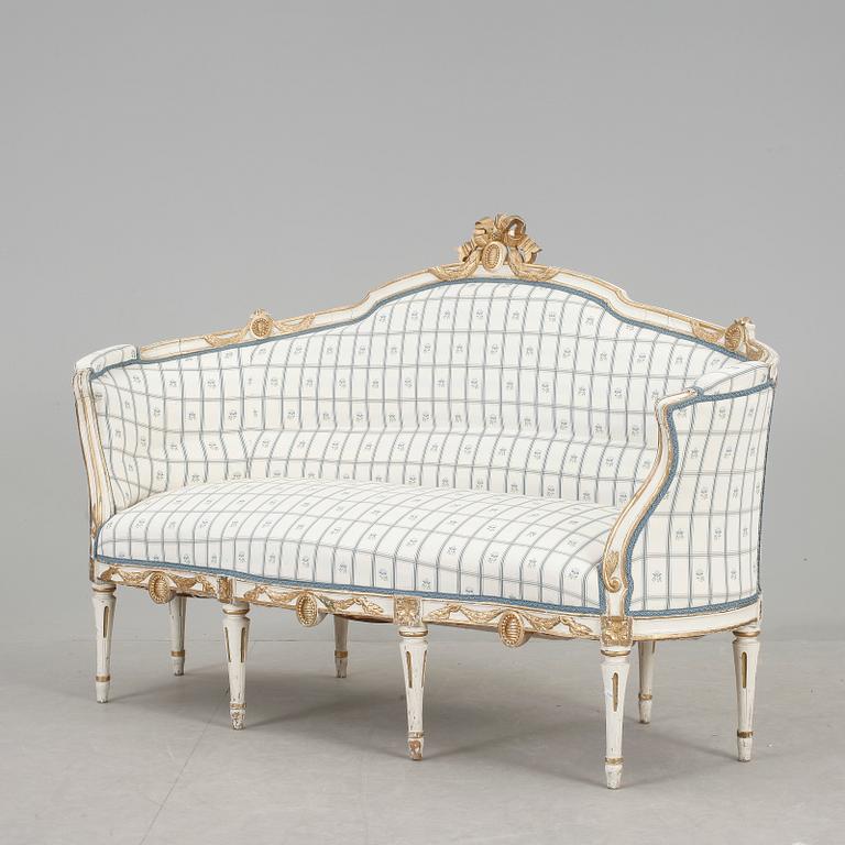 BADKARSSOFFA, gustaviansk transitionsstil, sent 1800-tal.