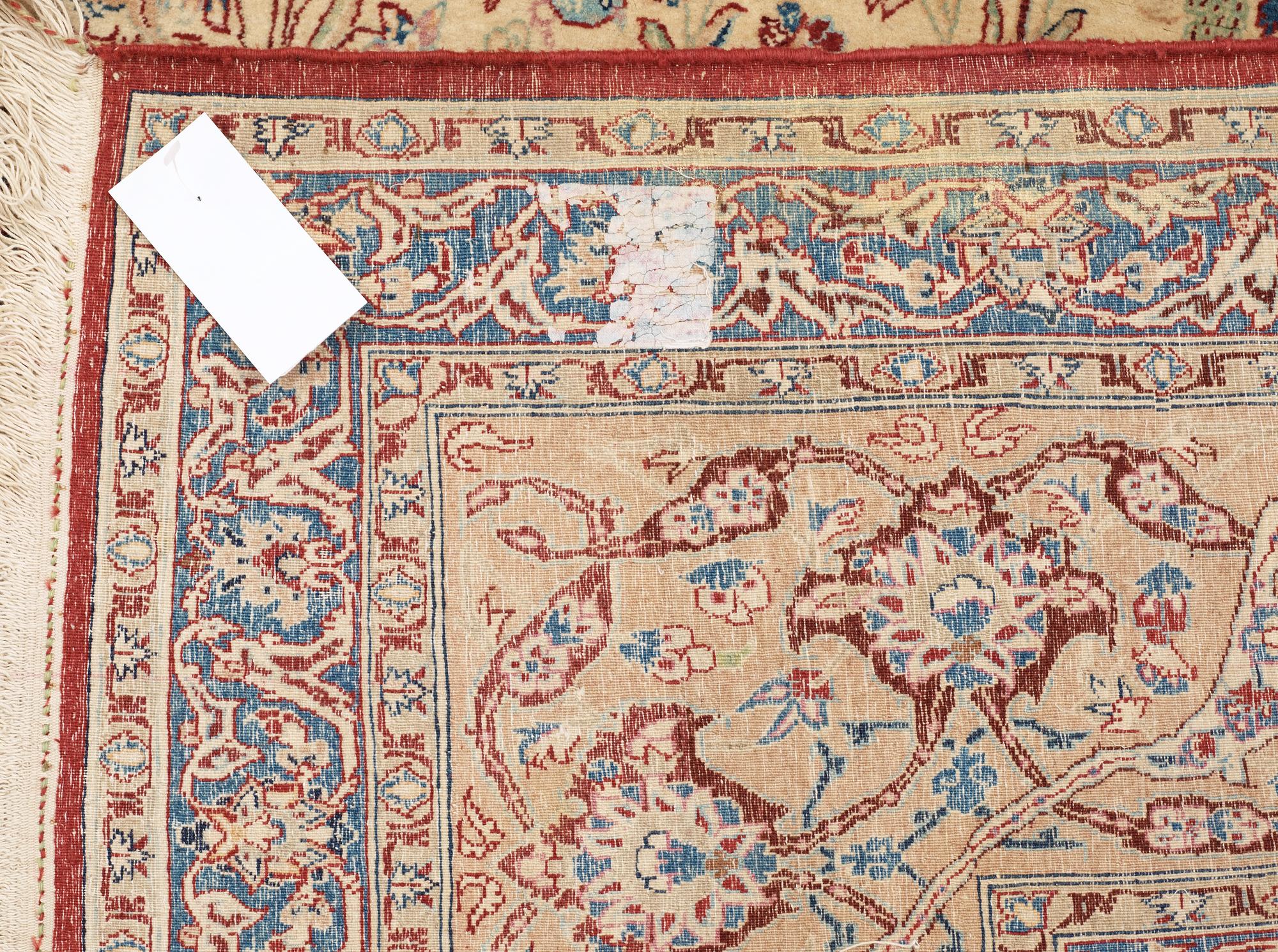 SEMI-ANTIQUE NAIN. 309 x 213,5 cm.
