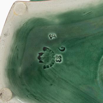 Uppsatsskål, majolika. Gustavsberg, 1800-talets slut.