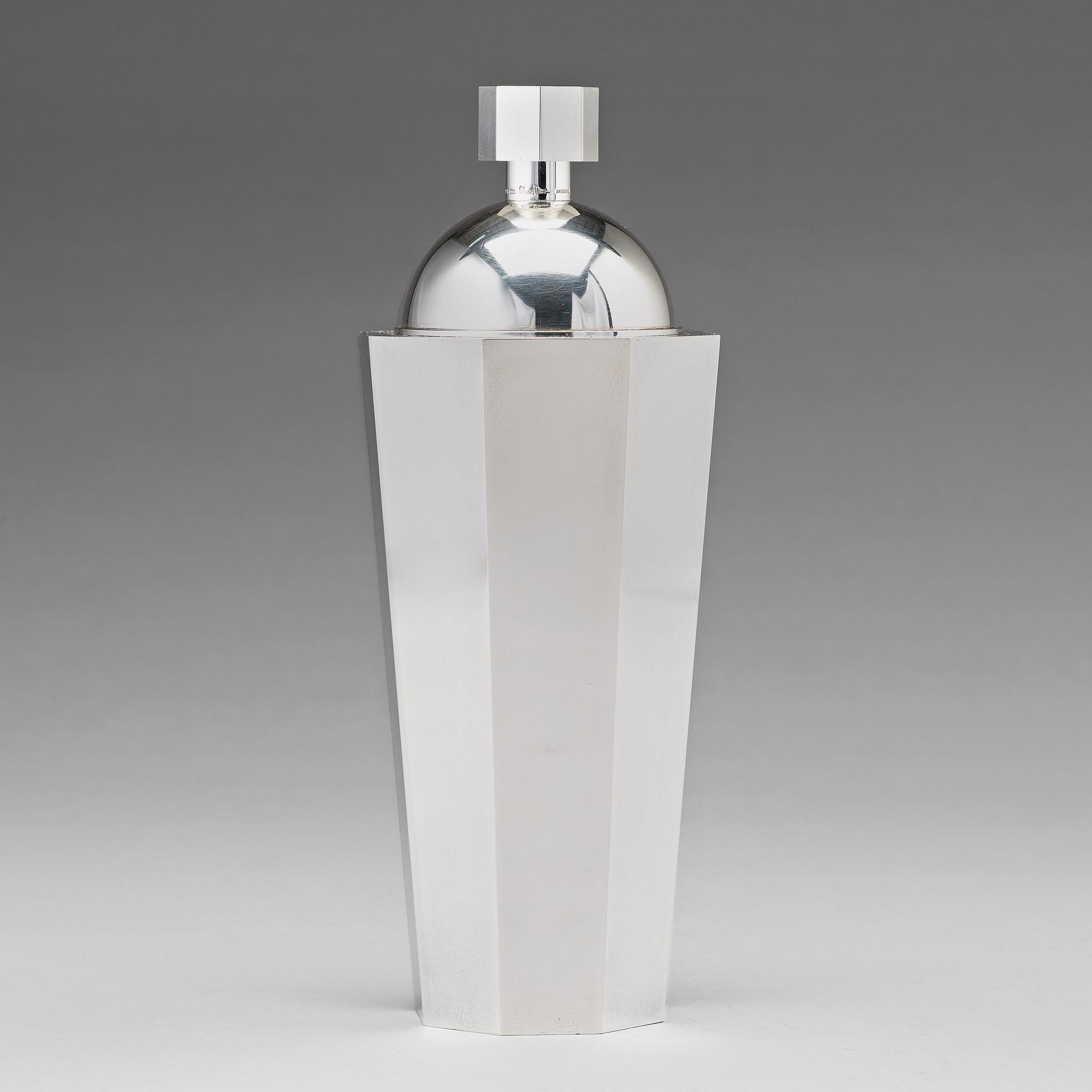 Wiwen Nilsson, cocktailshaker, Lund, 1960, sterling.