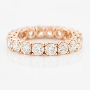 Eternity ring with brilliant-cut diamonds.