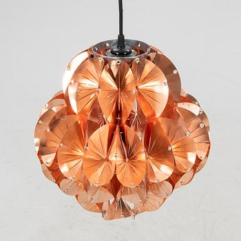 Lisa Hilland, ceiling lamp/table lamp from the Glamrocks 2023 series.