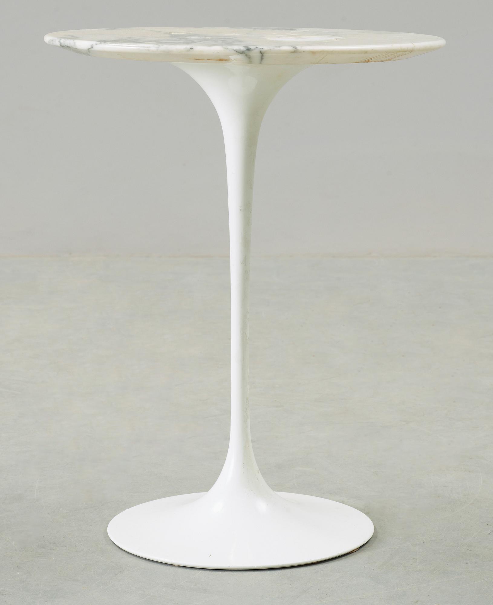 SOFFBORD, "Tulip", Eero Saarinen, Knoll International.