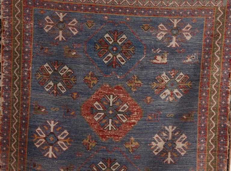 MATTA, orientalisk. Ca 173 X 96.