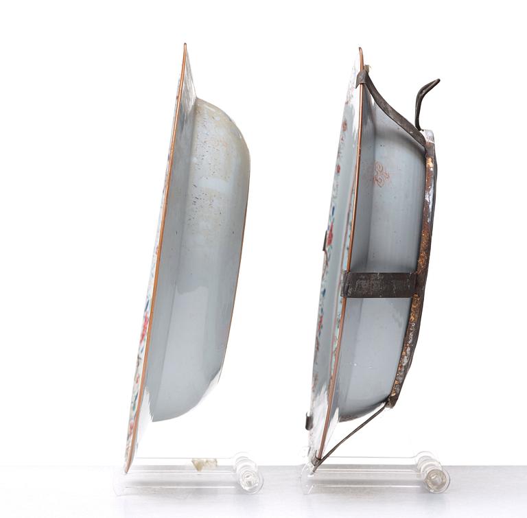 A pair of famille rose dishes, Qing dynasty, Yongzheng (1723-35).