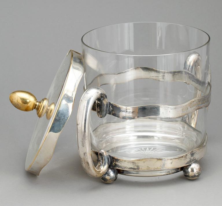 PUNSCHBÅL, försilvrad mässing samt glas, 1900-talets första hälft.