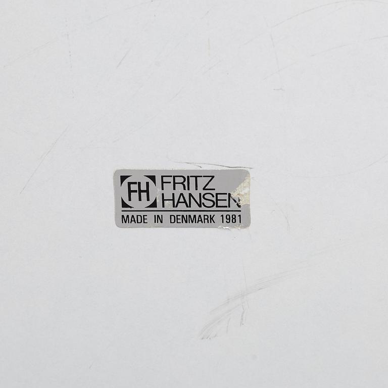 Bruno Mathsson & Piet Hein, matbord, "Superelips", Fritz Hansen, Danmark, 1981.