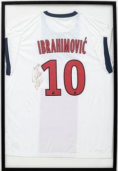PSG jersey, signed by Zlatan Ibrahimovic.