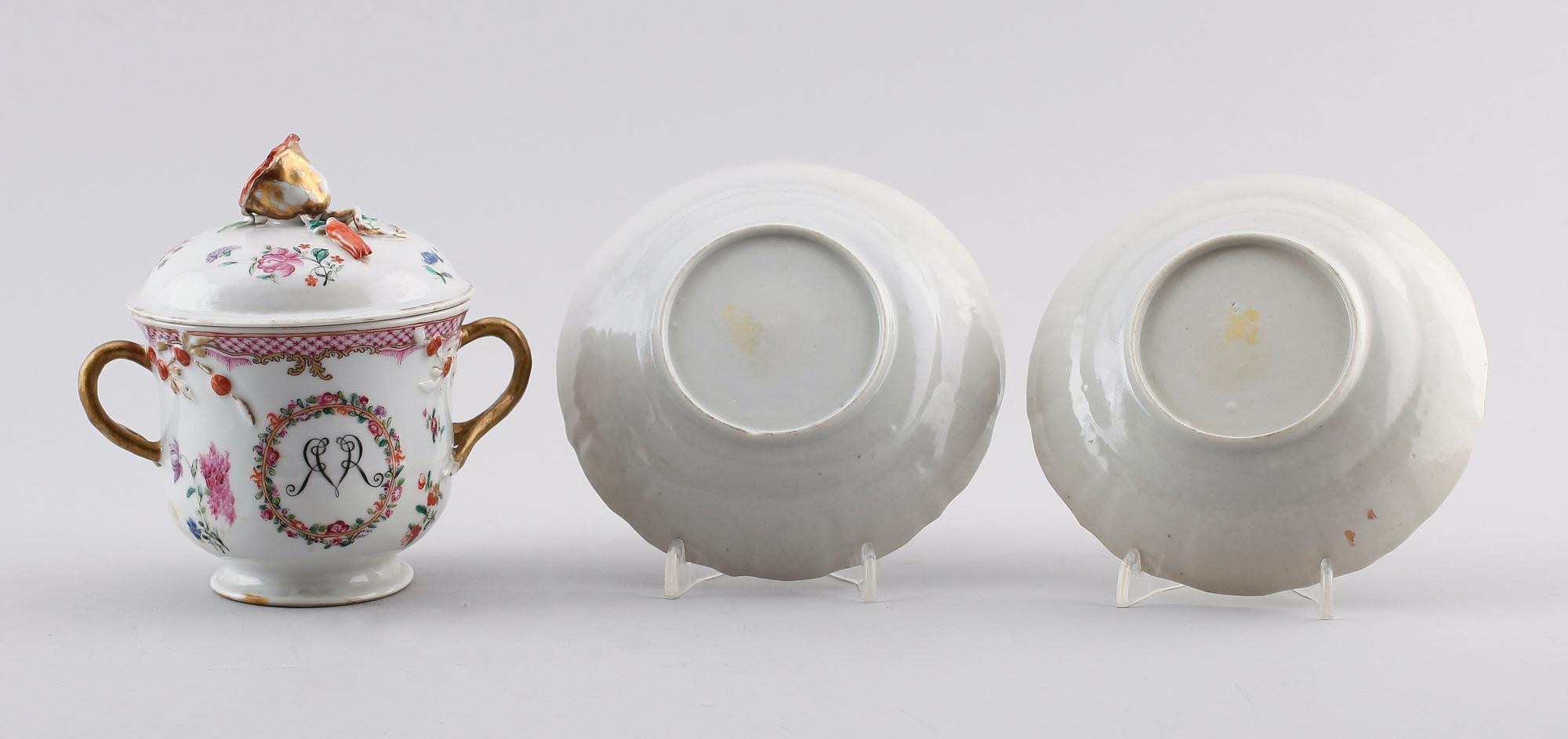LOCKSKÅL SAMT FAT, 1 par, porslin, Kina, Qianlong 1736-1795.