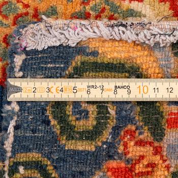 Matta (Khagangma) antik Tibet, omkring 1900, ca 66x61 cm.