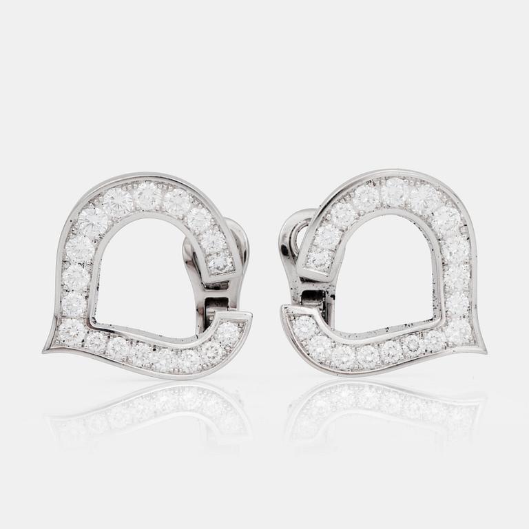 A pair of Chopard diamond, 2.90 cts in total, earrings. Certificate of origin.