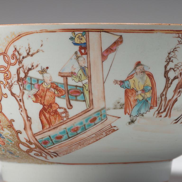 A large famille rose punch bowl, Qing dynasty, Qianlong (1736-95).