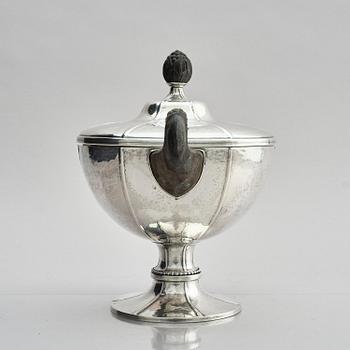 Sandbergs Eftr G C Gustafsson C A, skål med lock, silver, Helsingborg 1919.