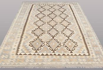 A CARPET, Kilim, ca 288 x 202 cm.