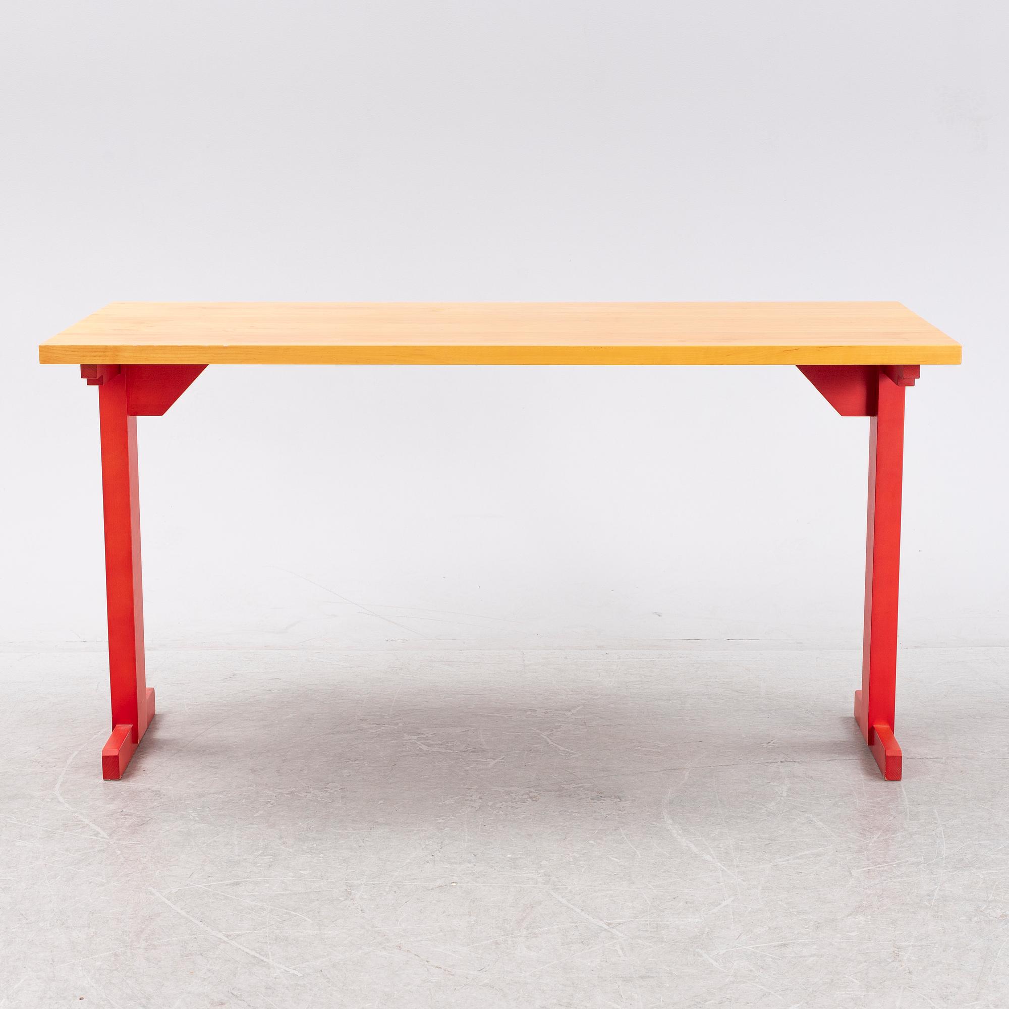 John Kandell, a 'Camilla' dining table, second half of the 20th century.