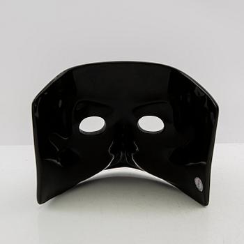 Masker 2 st Venini Iltalien signerade och daterad 93/2002.