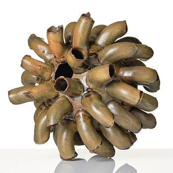 Mårten Medbo, vas, "Hairy", stengods, egen ateljé, 2016.