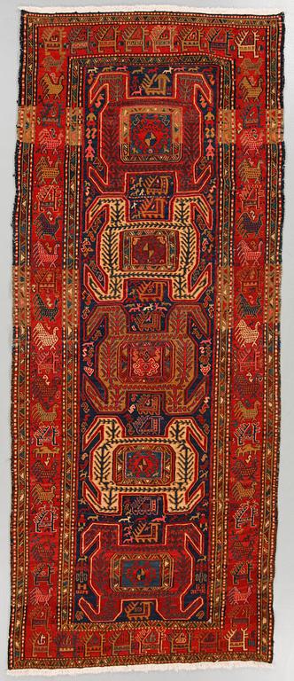 MATTA, Shahsavan sumac, old, 306 x 129 cm.