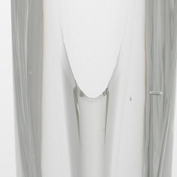 Aimo Okkolin, konstglas, , "Svärdslilja", signerad Riihimäen Lasi  Oy, Aimo Okkolin, Riihimäen Lasi Oy.