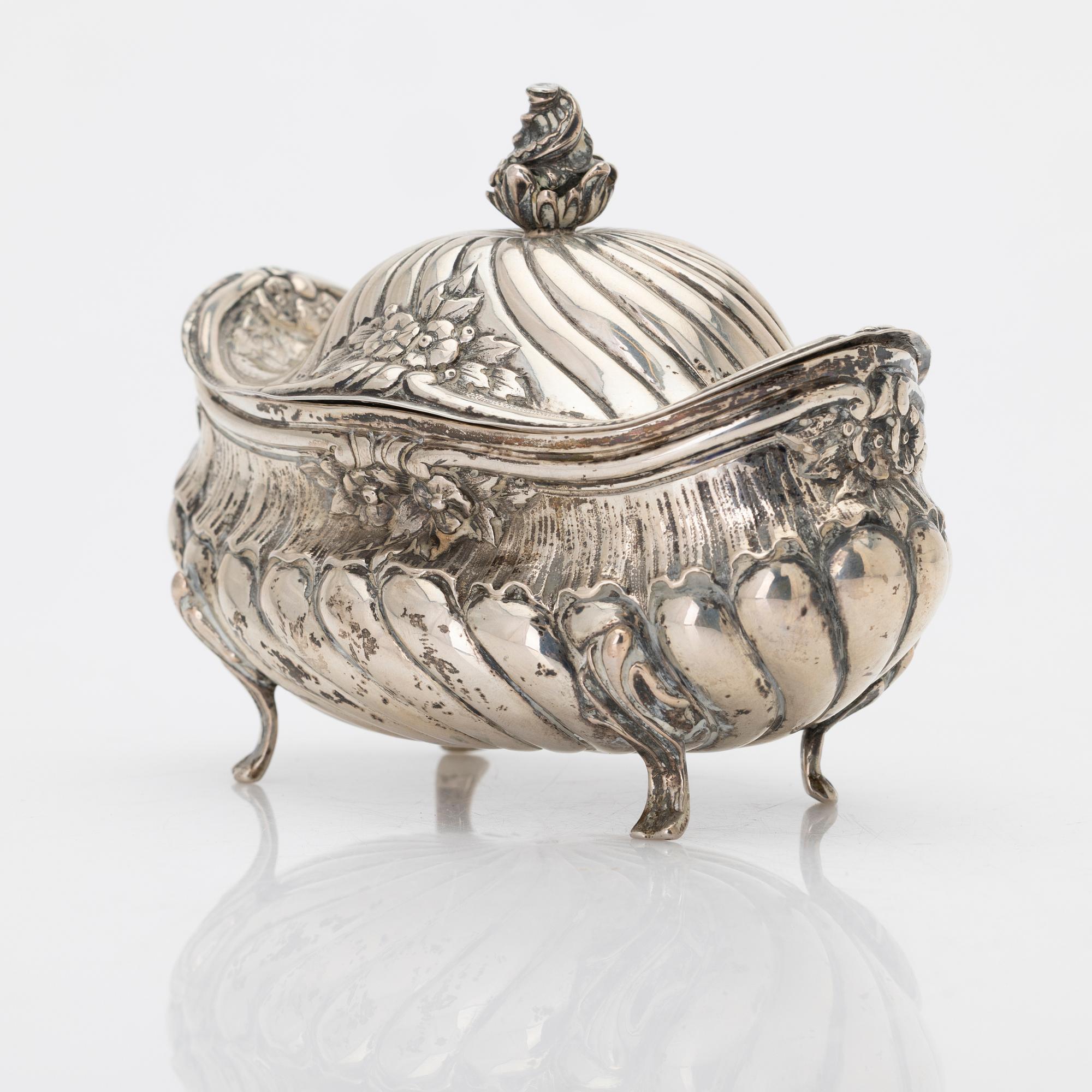 Silver sugar bowl, Historicism, Germany, early 20th century.