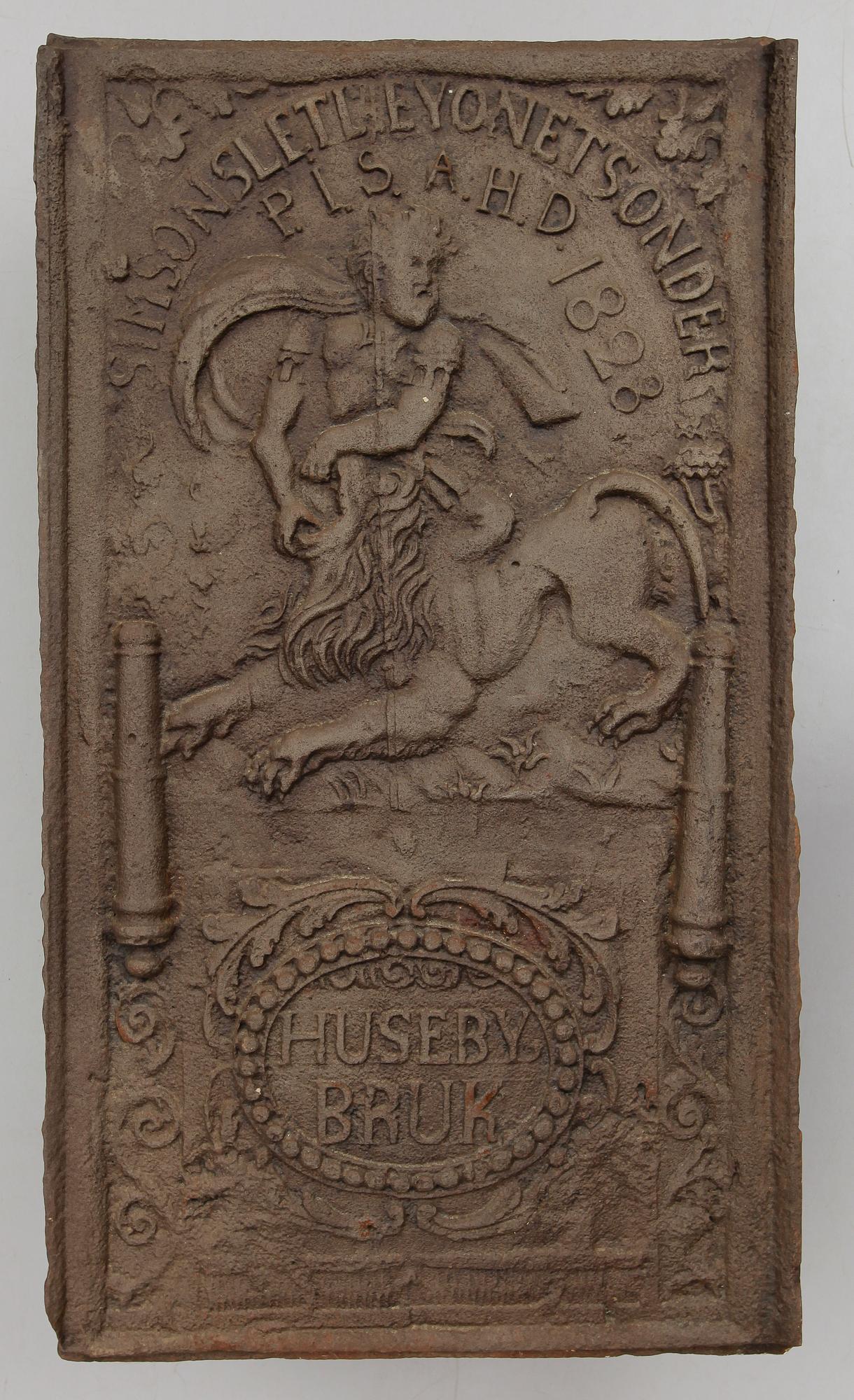 SÄTTUGNSPLATTA, järn, Huseby Bruk, datering 1828.