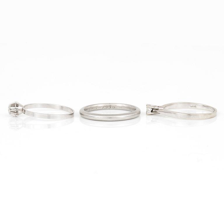 RINGAR, 3 st, med åttkantslipade diamanter, totalt ca 0,015 ct.