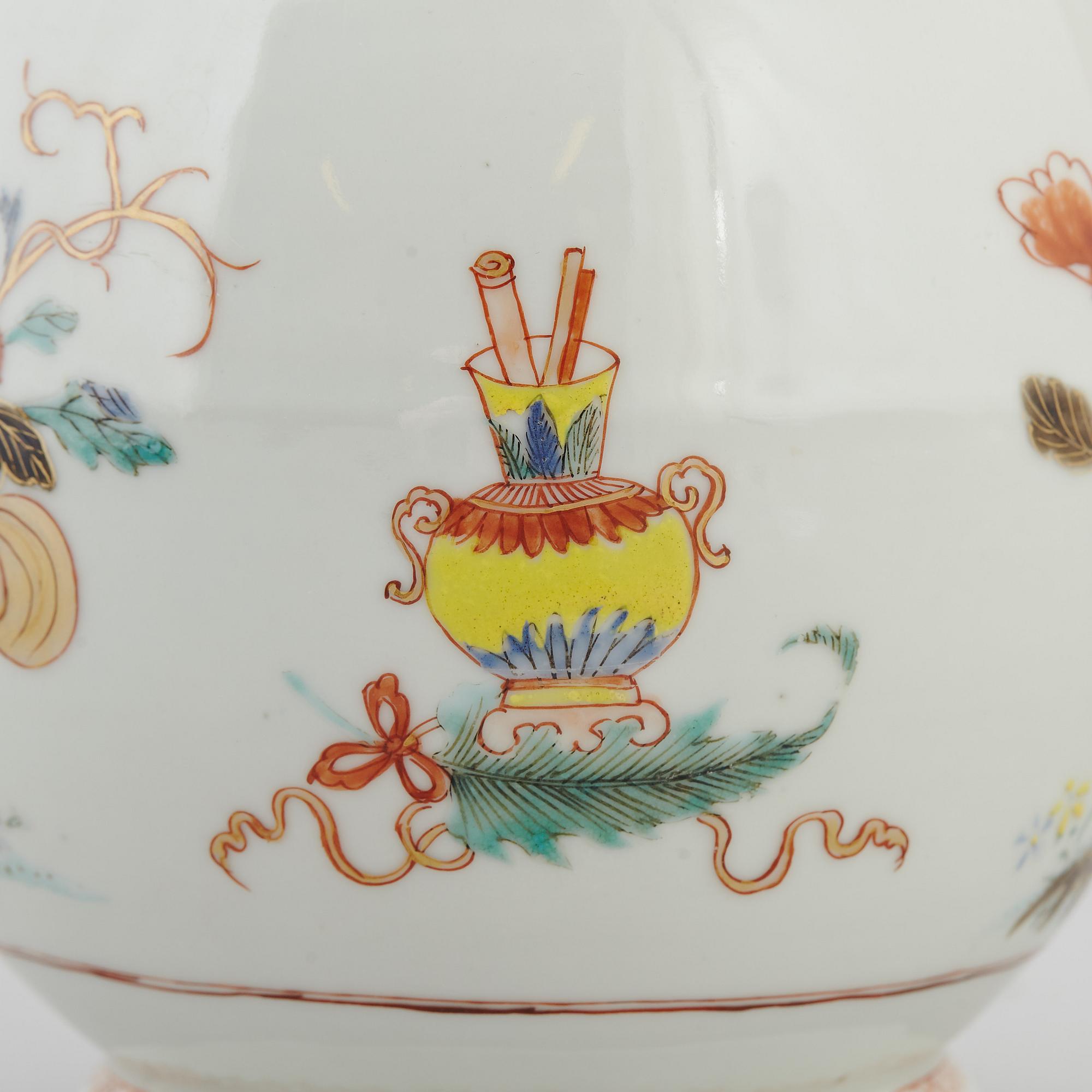 A large famille rose jug with cover, Qing dynasty, 18th century.