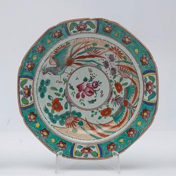 Tallrikar, 4 st, Kina, Qianlong (1736-95).