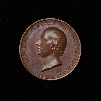 MEDALJER, 11 st. Samt diverse MYNT:.