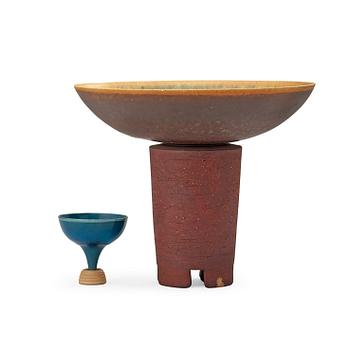 269. A Wilhelm Kåge 'Farsta' stoneware footed bowl and a 'Farsta Spirea' vase, Gustavsberg Studio 1950's.