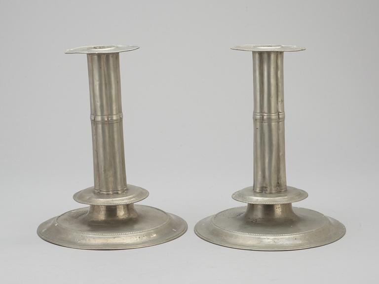 A pair of English Baroque pewter candlesticks by Francis Lea (-1675) London.