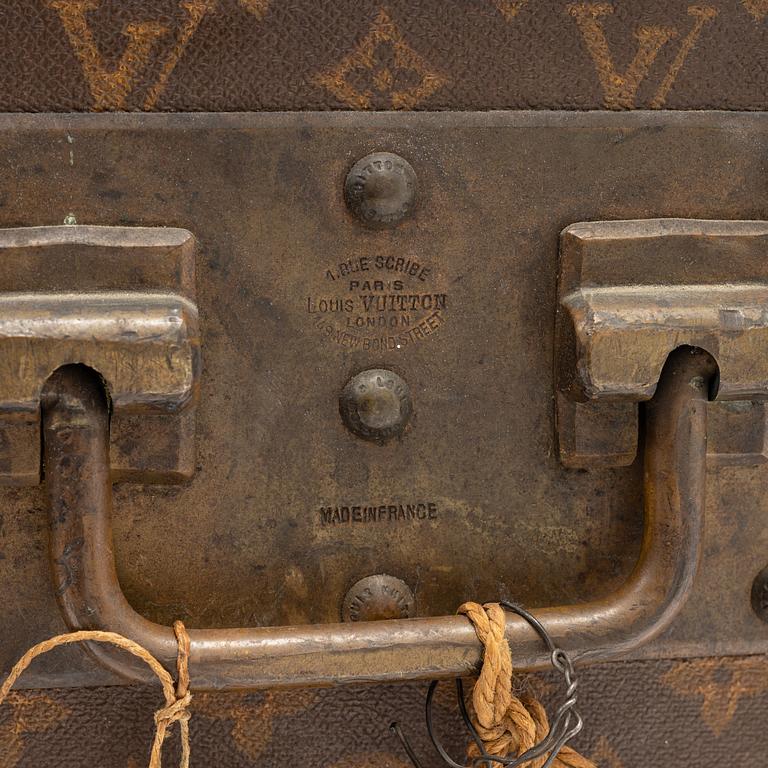 Louis Vuitton, Koffert, omkring år 1900.