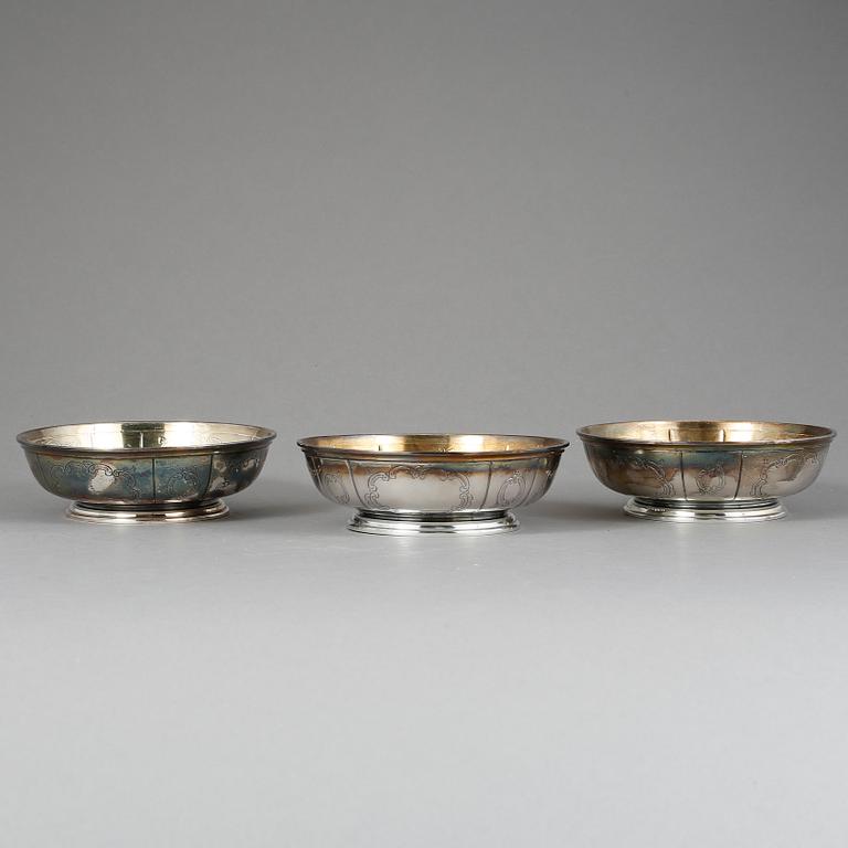 SKÅL, 3 st, silver, ca. 523 g. B. H. Edlunds Silvervarufabrik AB, Stockholm, 1965.