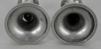 LJUSSTAKAR, ett par, tenn, Edvin Ollers, 1960.