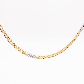 An 18K gold/white gold necklace.