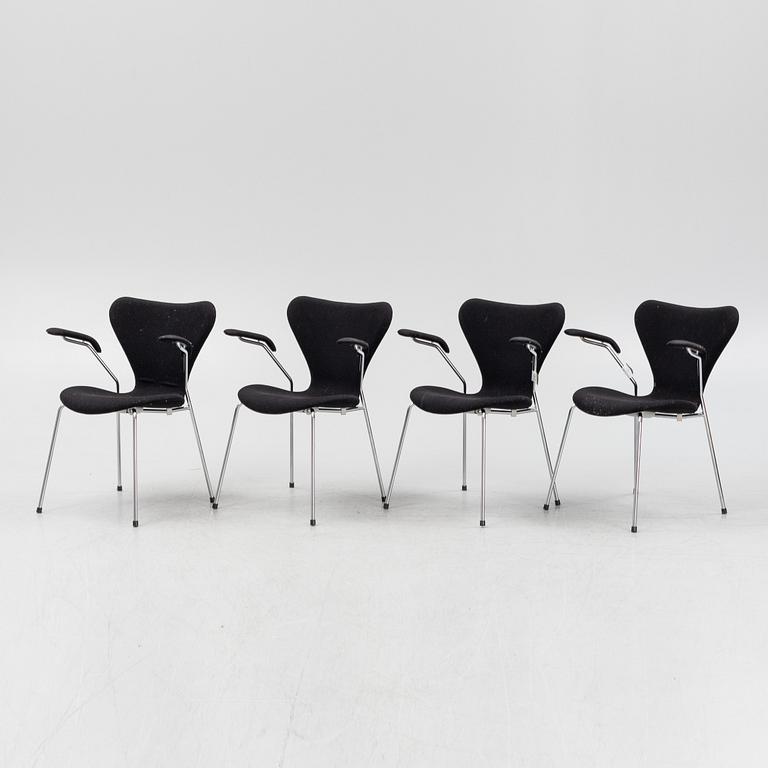 Arne Jacobsen, karmstolar, 4 st, "Sjuan", Fritz Hansen, 2000-tal.