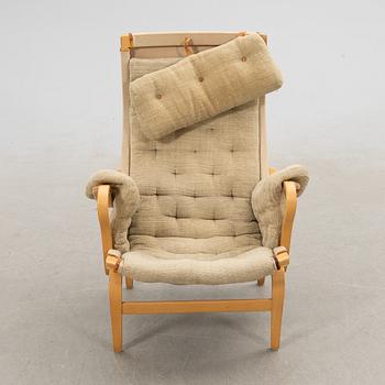 Bruno Mathsson, fåtölj "Pernilla", för Dux sent 1900-tal.