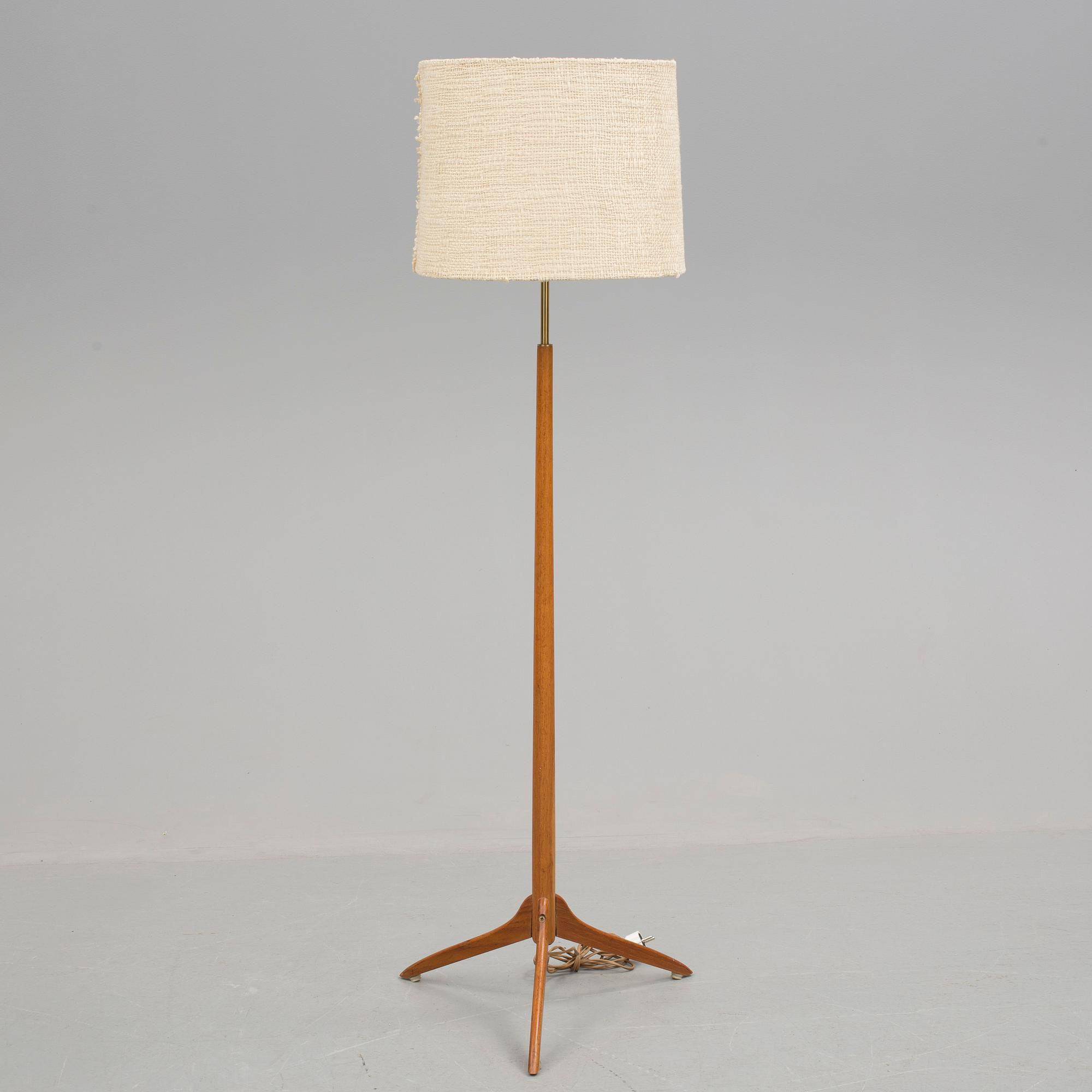 GOLVLAMPA, teak, 1950-/60-tal.