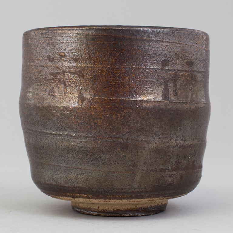 A Japanese cup, 20th Century.