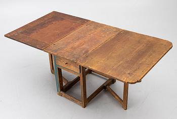 Drop-leaf table, 19th century.