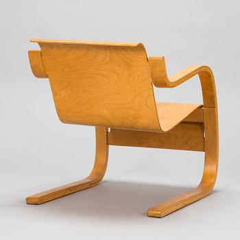 Alvar Aalto, a mid-20th-century '31' armchair for  O.Y. Huonekalu- ja Rakennustyötehdas A.B.