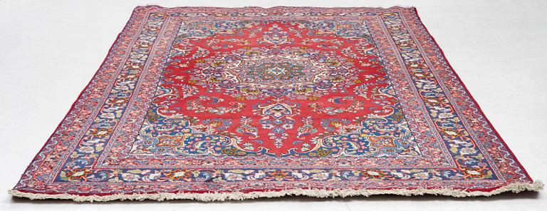 Matta, Mashad, ca 290 x 192 cm.