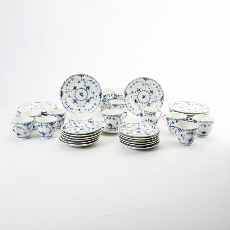Servis 38 dlr Musselmalet halvblonde Royal Copenhagen Danmark porslin 1969-73.