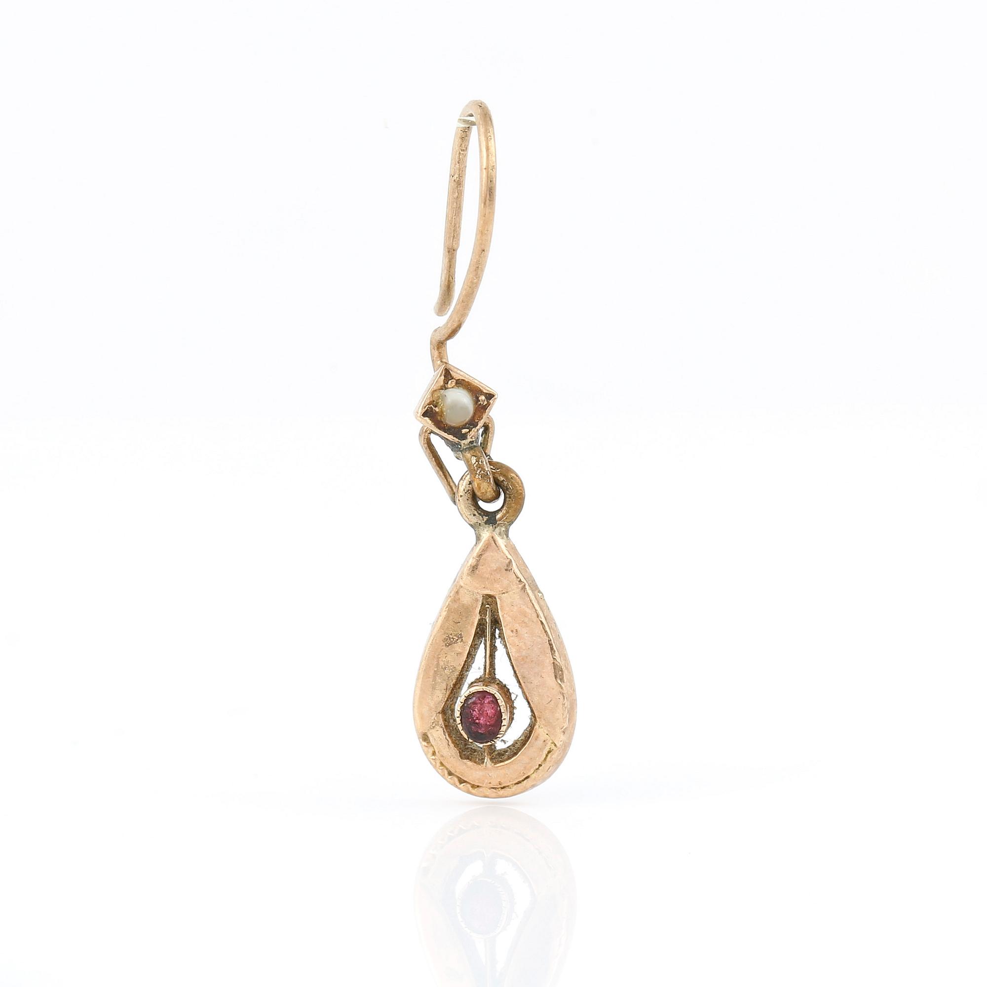 COLLIER, ARMBAND samt ÖRHÄNGE, 1+1+1, 14 K guld. Totalvikt ca 11 gram.