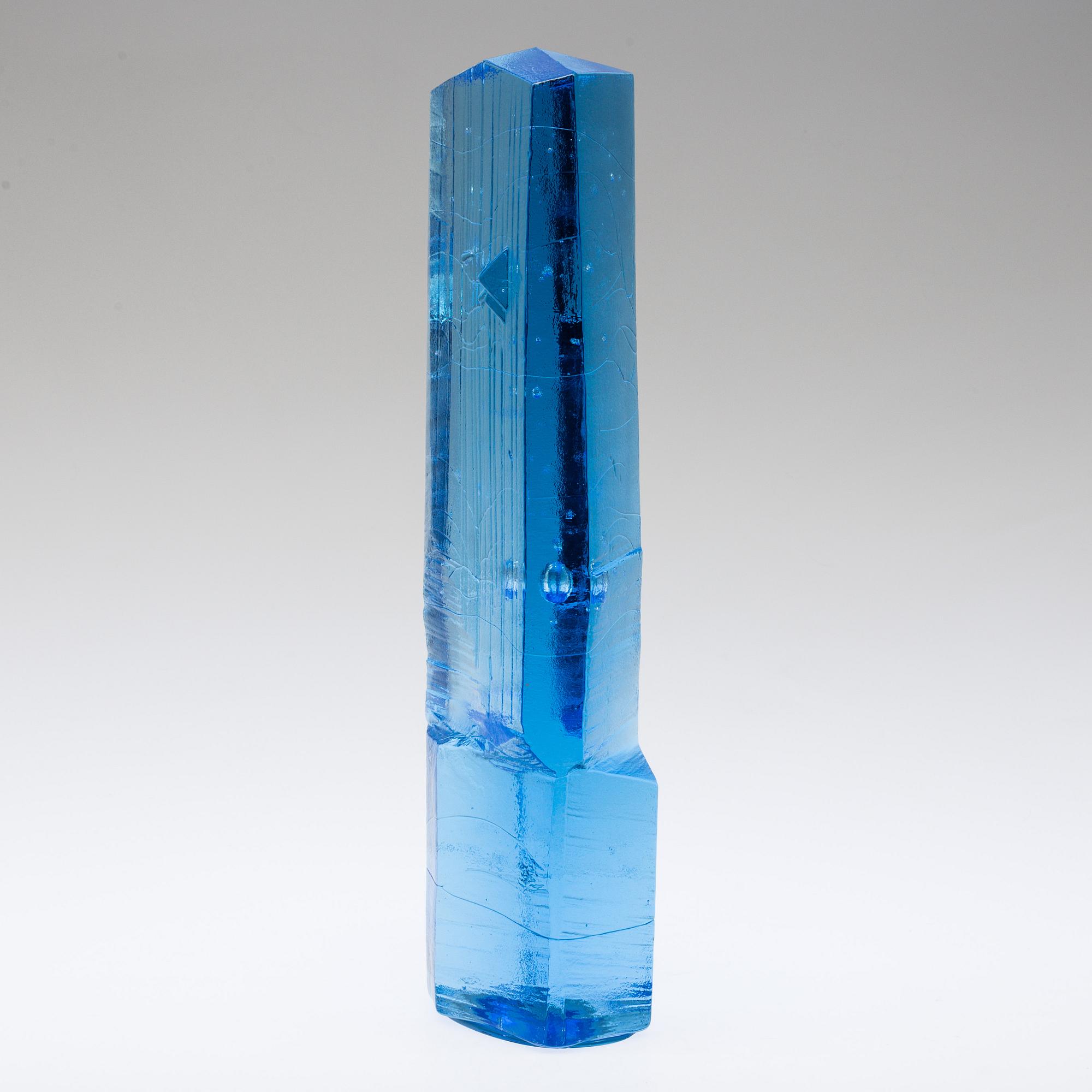 CHRISTER SJÖGREN, Skulptur, glas, Lindshammar,  signerad och daterad 2000.