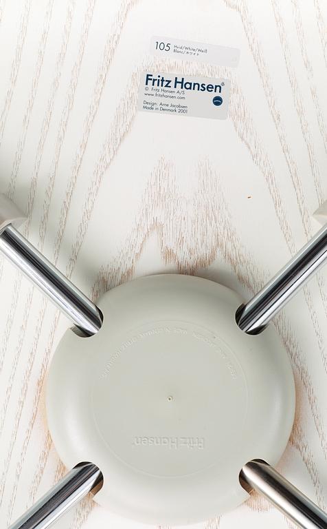 STOLAR, 4 st, "Sjuan", Arne Jacobsen, Fritz Hansen, Danmark, 2001.
