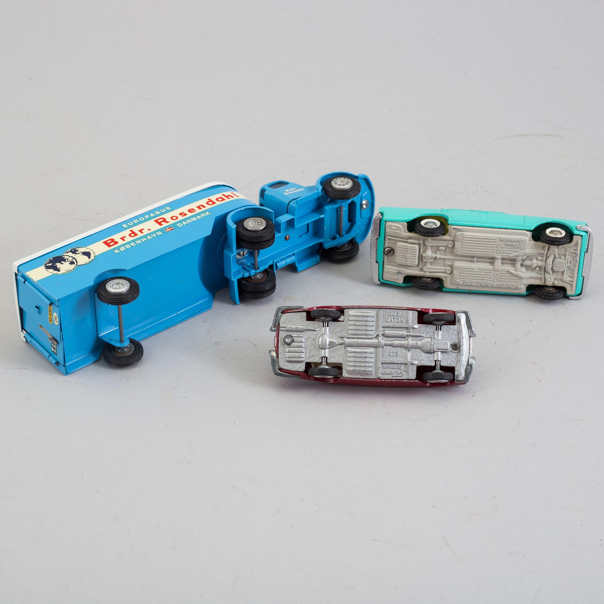 Three tin toy cars, Tekno Denmark, 1960s. - Bukowskis