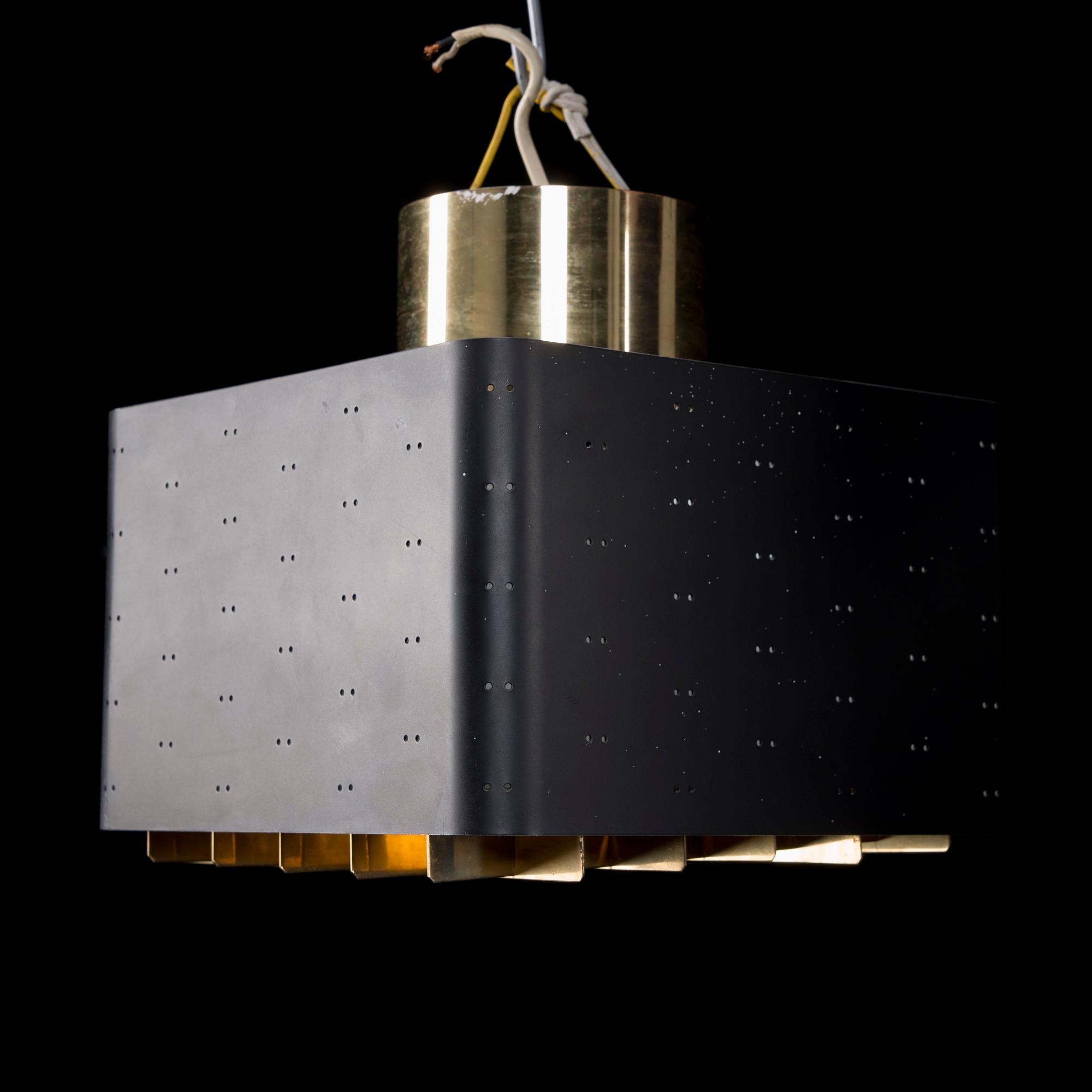 TAKLAMPA, design Paavo Tynell, Idman.