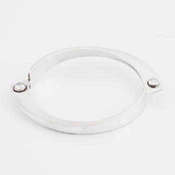 Sven-Erik Högberg, a sterling silver bracelet set with a moonstone, Göteborg 1954.