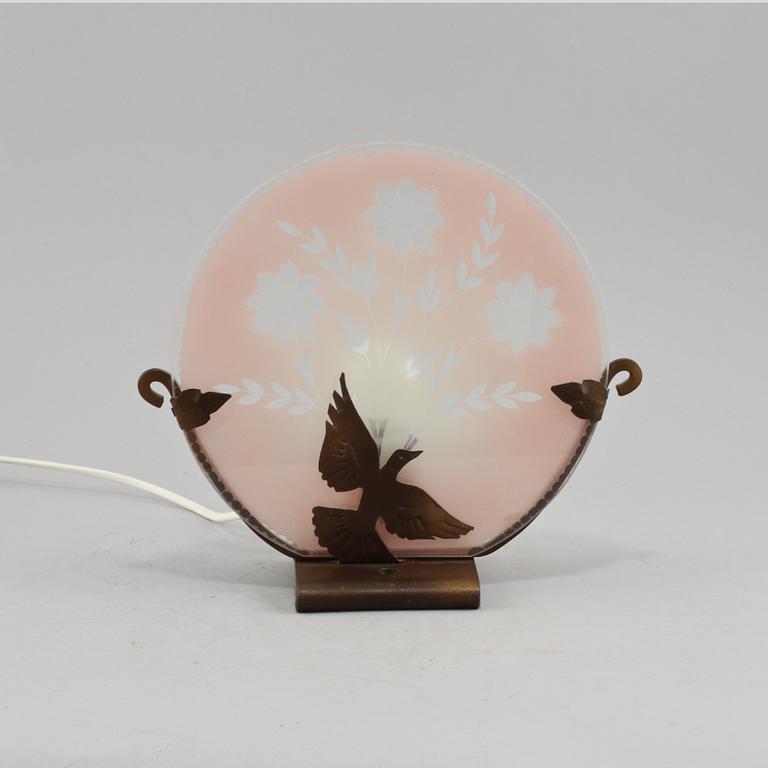 BORDSLAMPA, 1900-talets första hälft.